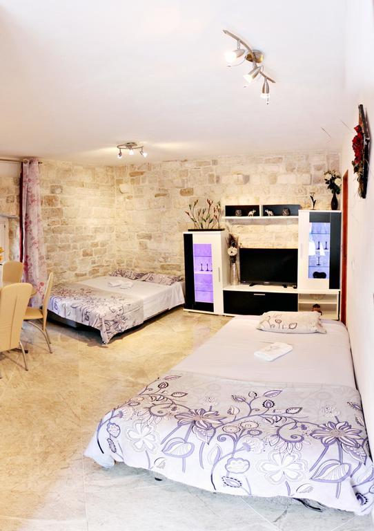 Apartment Romic โอมิช ภายนอก รูปภาพ